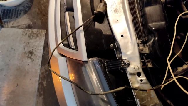 Не работают стеклоомыватель и стеклоочиститель. Работают только на максимальной скорости.нексия смотреть онлайн