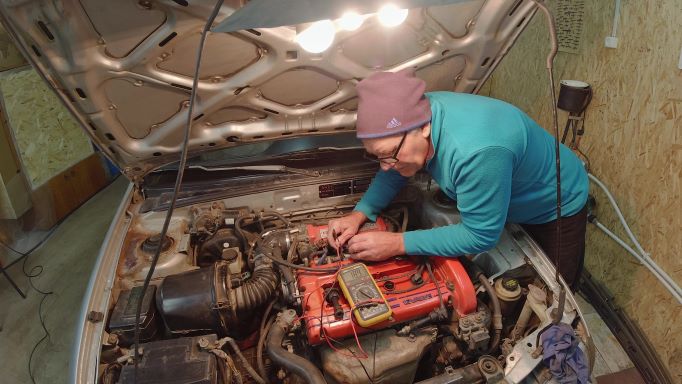 Автомобиль не заводится. Ищу причину смотреть онлайн