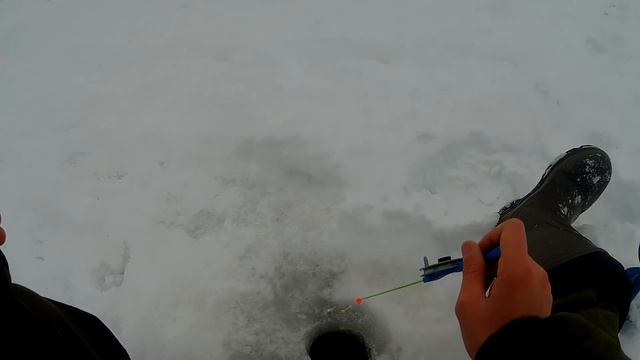 Рыбалка 31 декабря. Новогодняя рыбалка!!! Закрытие зимнего сезона 2020! смотреть онлайн