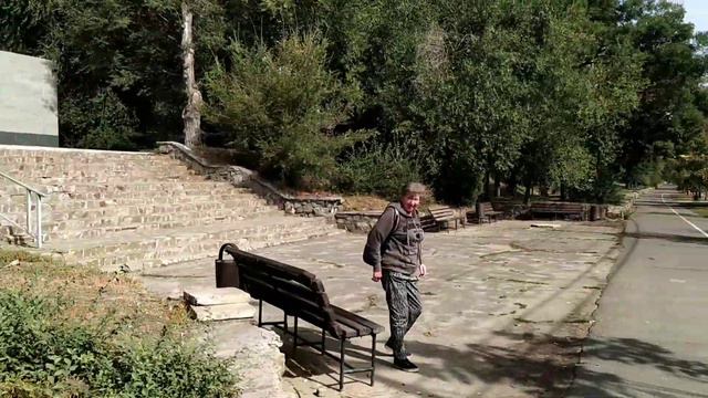 А в ноябре зацвел каштан.Сколько минут мы идем пешком к морю.Загар в ноябре самый самый! смотреть онлайн