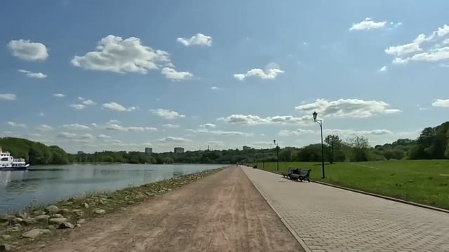 Беременная нищенка влезла в подвал дома хирурга за солениями, а едва пришел владелец, деревня ахнул смотреть онлайн