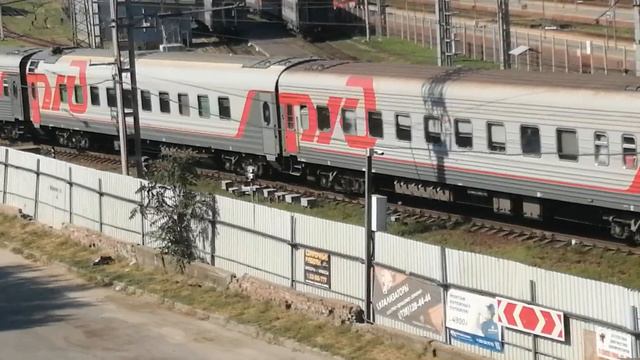 Электровоз ЭП1М 446 с поездом №116И Томск-Адлер. смотреть онлайн