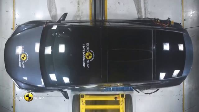 Краш-тест Tesla Model X. 2021 смотреть онлайн