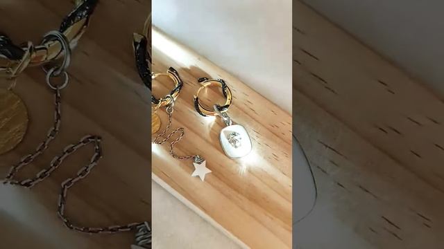 ТРЕНД ЗОЛОТЫХ СЕРЕЖЕК #2023 ДЛЯ ЖЕНЩИН. ЗОЛОТАЯ БИЖУТЕРИЯ КАК ТОП 2023. РУЧНАЯ РАБОТА. #jewellery смотреть онлайн