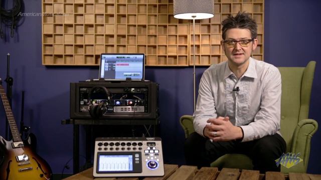 QSC TouchMix 8 Compact Digital Mixer With Bag - QSC TOUCHMIX8