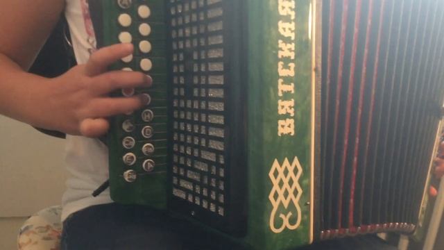 " Яблочко" матросский танец с вариациями. Разучивание ( гармонь Ля-мажор ) смотреть онлайн