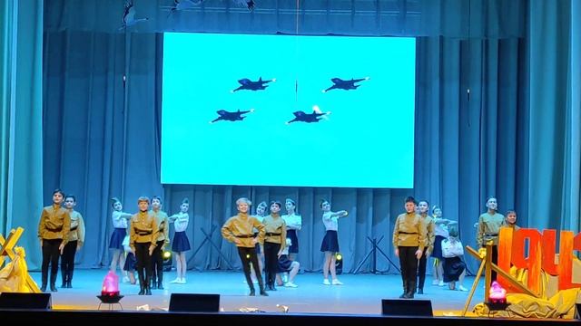 Танец Пилотов. Народный ансамбль "Радуга". г. Воронеж.25.01.23 г. смотреть онлайн