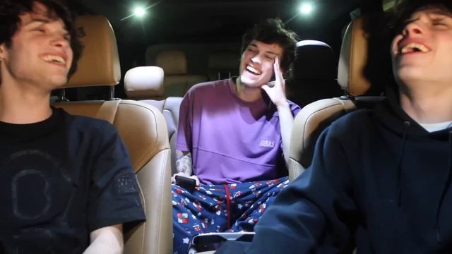 TRIPLET BROTHERS EXPOSING EACH OTHERS RED FLAGS смотреть онлайн