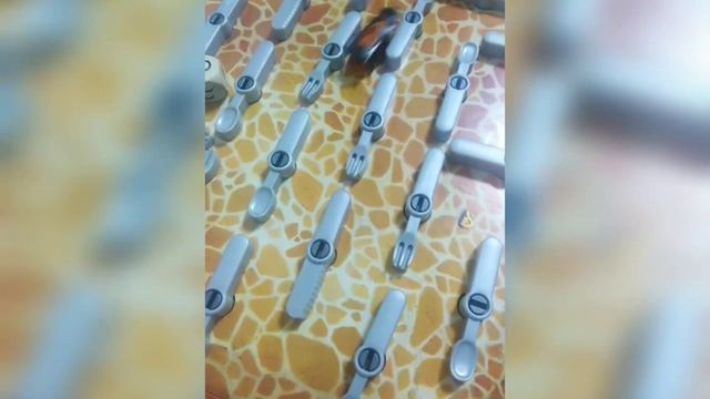 Игра "Кукарача".Таракан Петруча смотреть онлайн