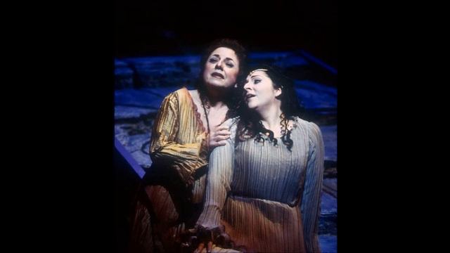 Ewa Podleś sings the glorious C6 in her Magnificent Adalgisa смотреть онлайн