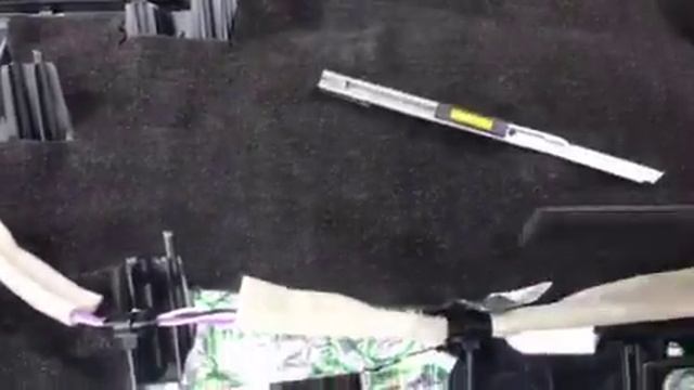 Маделин как антискрип. Маделин - наиболее подходящий материал для обработки торпедо (панели)