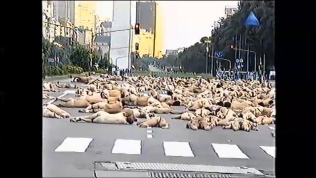 Spencer Tunick. Como Dios los trajo al mundo. Buenos Aires. смотреть онлайн