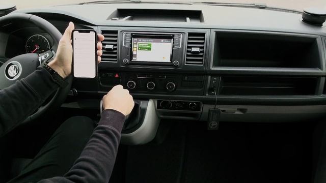 Wireless CarPlay Adapter VW Composition Media / Discover Media - Re-STREAM APP®