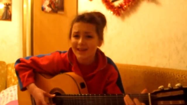 Дети таланты. Девочка красиво поет и играет на гитаре! смотреть онлайн