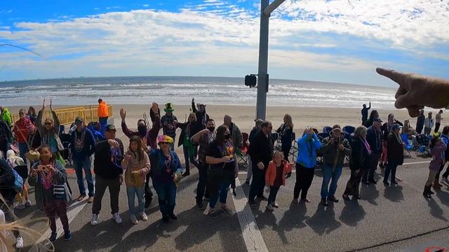 Galveston Texas Mardi Gras 2022 | Lemonade Day Galveston County Float | Aquarius Parade смотреть онлайн