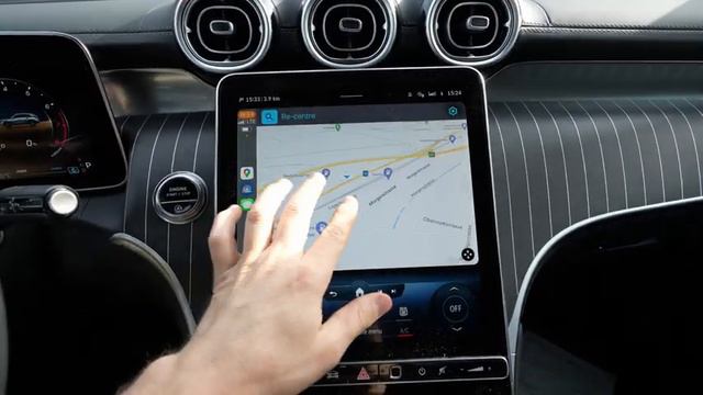 Mercedes GLC Wireless Apple CarPlay Review 2023