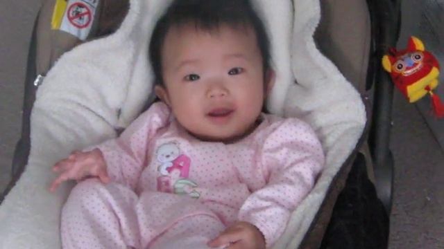 Happy Baby in Car seat смотреть онлайн