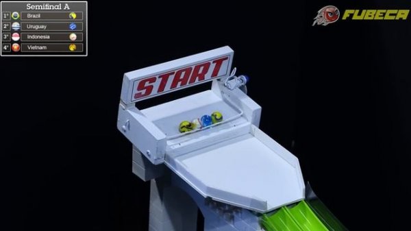 MARBLE RUN - LABYRINTH RUN WITH MARBLES by Fubeca's Marble Runs