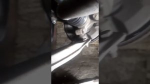 Как быстро снять передний левый нижний рычаг GEELY CК