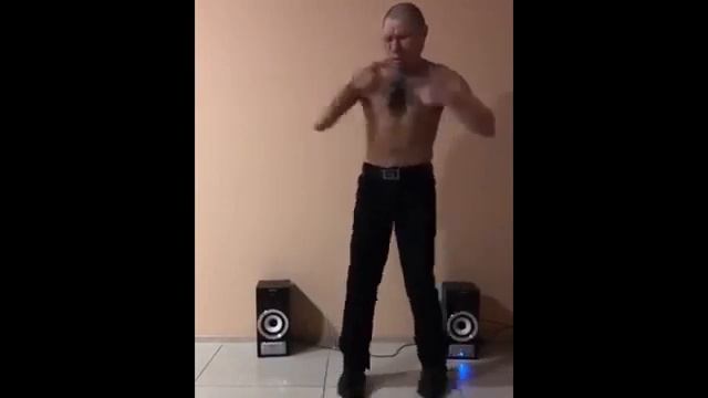 Танец Олега Монгола подходит под любую музыку смотреть онлайн