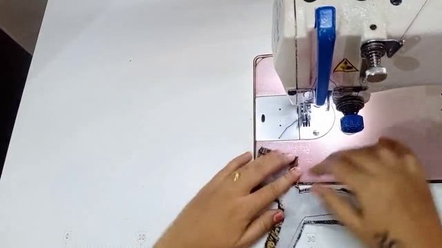 Diwali special blouse design /silk Paithani back neck blouse design /cutting and stitching / смотреть онлайн