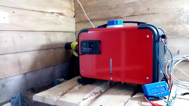 Автономка в курятник. Сравнение с бензогенератором на 800 ватт. смотреть онлайн