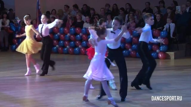 Лях Михаил - Яковлева Вероника | Чемпионат МТС 1/4 Cha-Cha-Cha смотреть онлайн