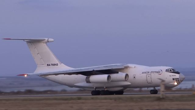 IL-76TD Aviacon Zitotrans Take-off @ Burgas Airport (BOJ) смотреть онлайн