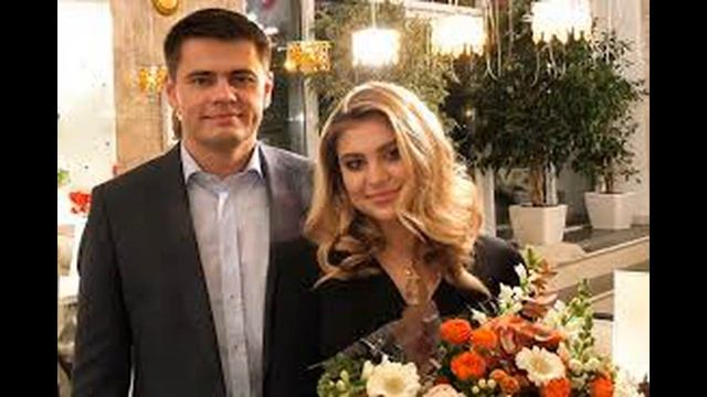"Шикарная!"-Внучка Боярского затмила красотой свою тетю – Елизавету. смотреть онлайн