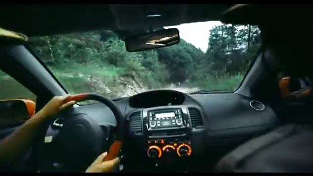 Прикольный ролик Geely MK Cross смотреть онлайн