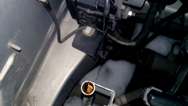 Сломаный масляный щуп Рено Логан