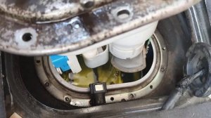 Замена топливного насоса. Туксон дизель 2 литра. 2007 год.