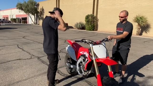 2021 Honda CRF250R Big Wheel Motocross Dirt Bike project Part 4 Test Ride BVC Offroad смотреть онлайн