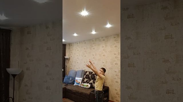 Новый потолок! #ремонт #потолок #натяжнойпотолок #привет смотреть онлайн