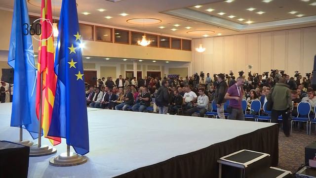 360˚ Како помина референдумската ноќ во кампусот „ЗА“ смотреть онлайн