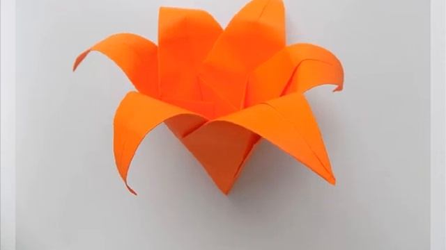Лилия из бумаги в технике оригами красивый подарок на любой праздник смотреть онлайн