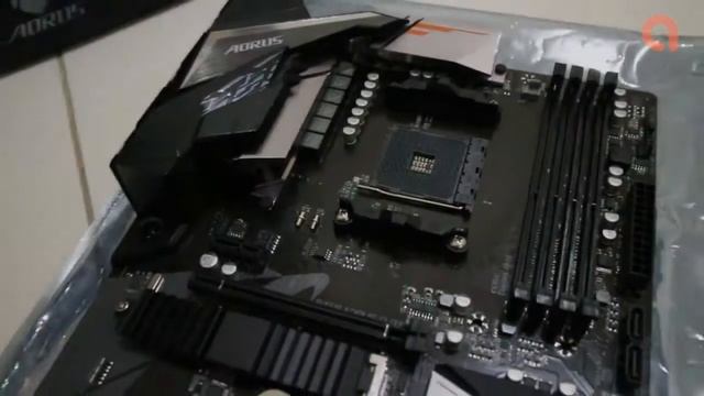 Unboxing, Tutorial & Guide - Gigabyte B450 Aorus Elite V2 Gaming Mobo (with Ryzen 5)