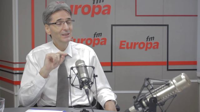 L. Orban: "Deși nepregătită, România va primi imigranți ilegali din noiembrie" смотреть онлайн