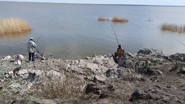 УеЛгИ.Там не только Рыбалка,но и Раскопки Археологов!!! И я их Нашел!!! смотреть онлайн