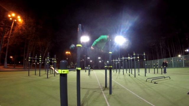 Тренировка 11.12.15 на Workout прощадке в Лужниках смотреть онлайн