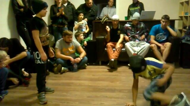 Влад vs Данила (Осенний фреш 2014, Мастерская Танца) смотреть онлайн