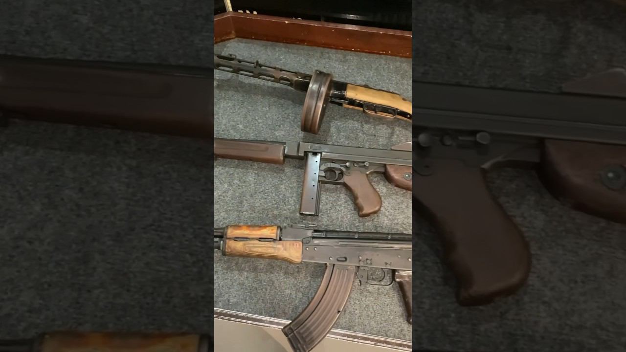 Что выбрать на случай зомби-апокалипсиса? смотреть онлайн