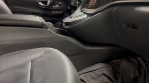 Установка консоли между передними сидениями