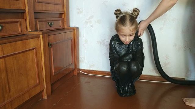 VACUUM CHALLENGE ? ВАКУУМ ЧЕЛЛЕНДЖ ЗАСТРЯЛИ В ПАКЕТЕ? TRASH BAG ? смотреть онлайн