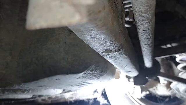 Как снять топливный бак (бензобак) Ford Focus 1 седан #RAZNOBOY #FordFocus1 #фордфокус1