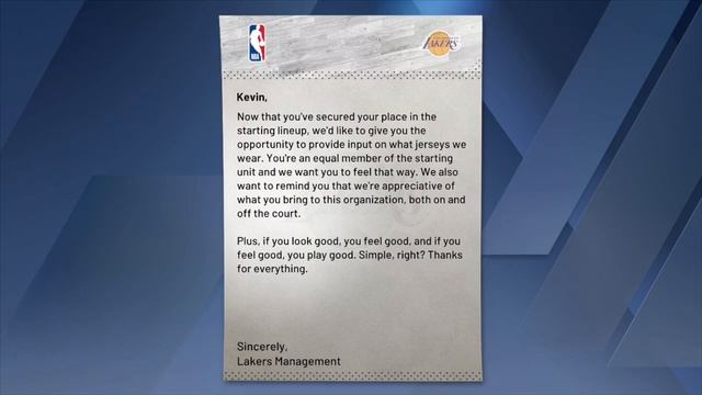 HOW TO CHANGE UNIFORMS IN NBA 2K20 MyCAREER смотреть онлайн
