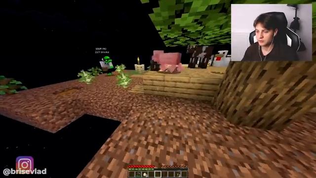 КАК ВЫЖИТЬ 100 ДНЕЙ ЕСЛИ У ТЕБЯ ВСЕГО 1 БЛОК В MINECRAFT? Майнкрафт выживание. Брайс смотреть онлайн