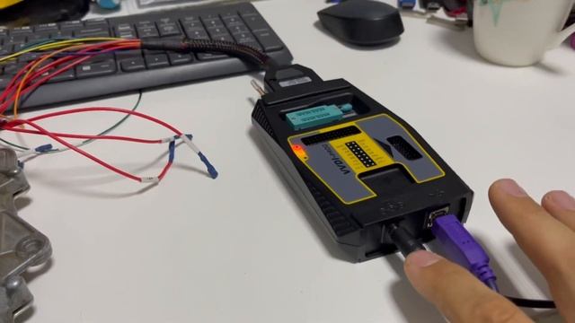 Xhorse VVDI prog + Bosch ECU адаптер. Чтение ISN BMW смотреть онлайн