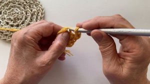 Вязание крючком для начинающих. Необычно связанный кружок. Учила мама в детстве.