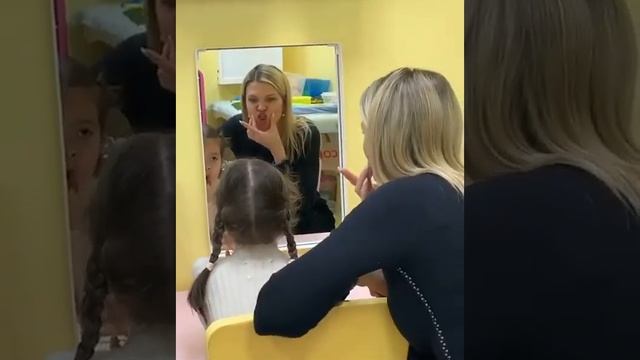 Звонкий и глухой звук можно не только услышать, но и «потрогать» смотреть онлайн